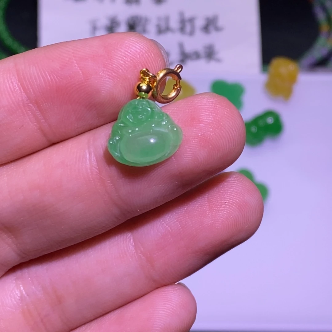 翡翠未镶嵌颈饰吊坠