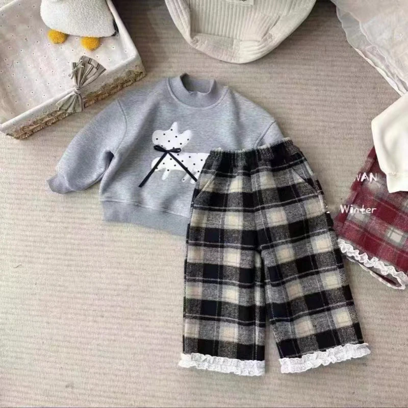 女童套装2024秋冬新款百搭舒服卫衣加绒宽松柔软上衣花边方格