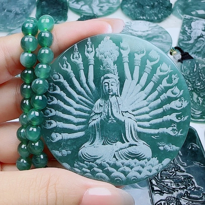 翡翠未镶嵌颈饰多样性发货天然的A货翡翠