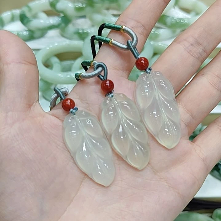 蛇纹石玉未镶嵌颈饰多样性发货拍一发一