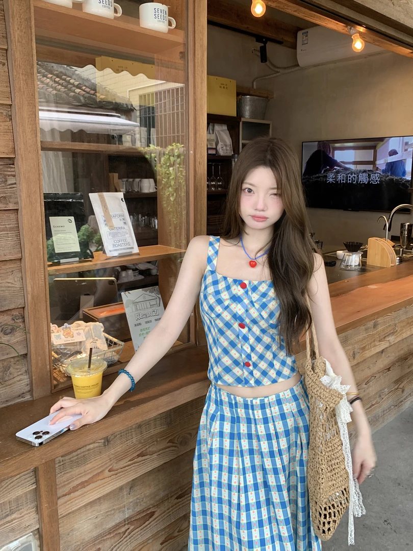 法式复古蓝色格纹吊带套装女夏学院风收腰显瘦半身裙两件套