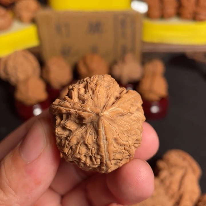文玩核桃把件大****闪核桃
