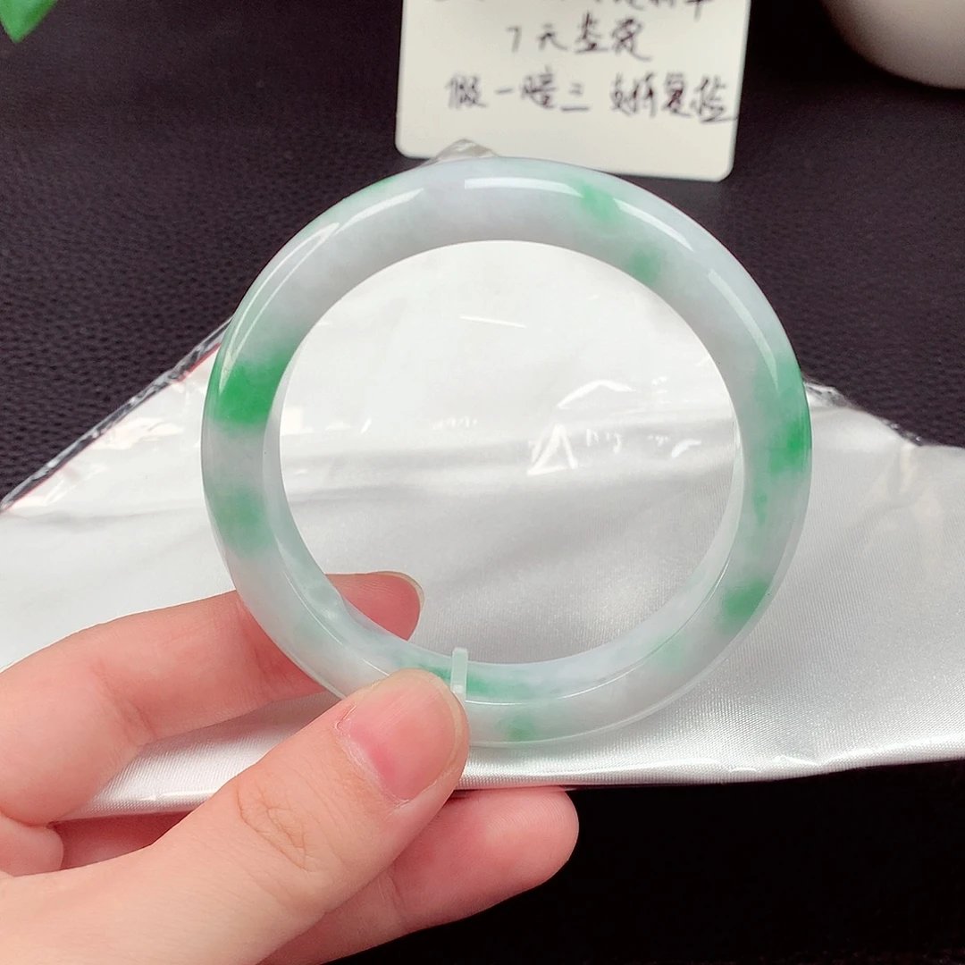 翡翠未镶嵌手镯翡翠