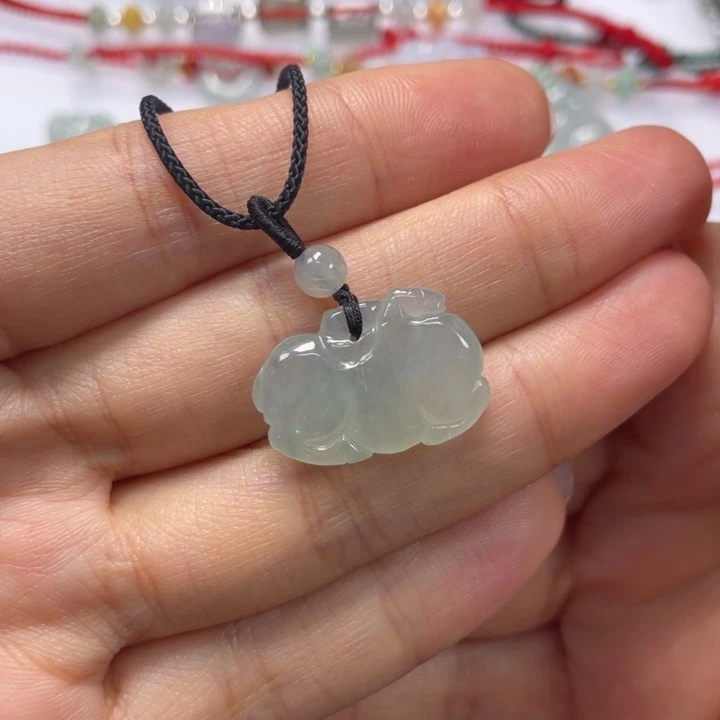 翡翠未镶嵌挂件7999999999