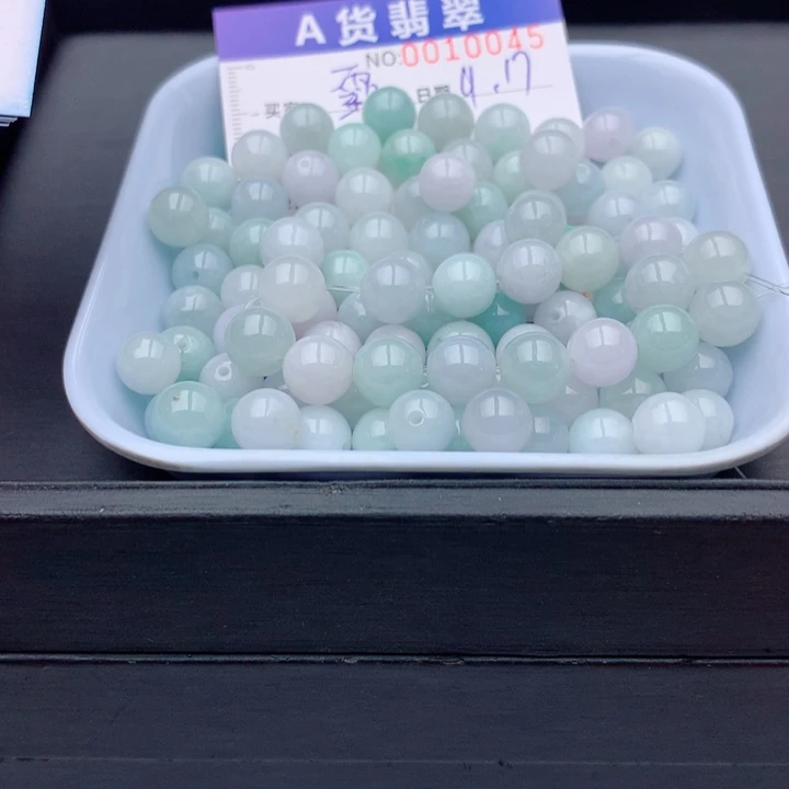 凝***露未镶嵌手链翡翠多样性