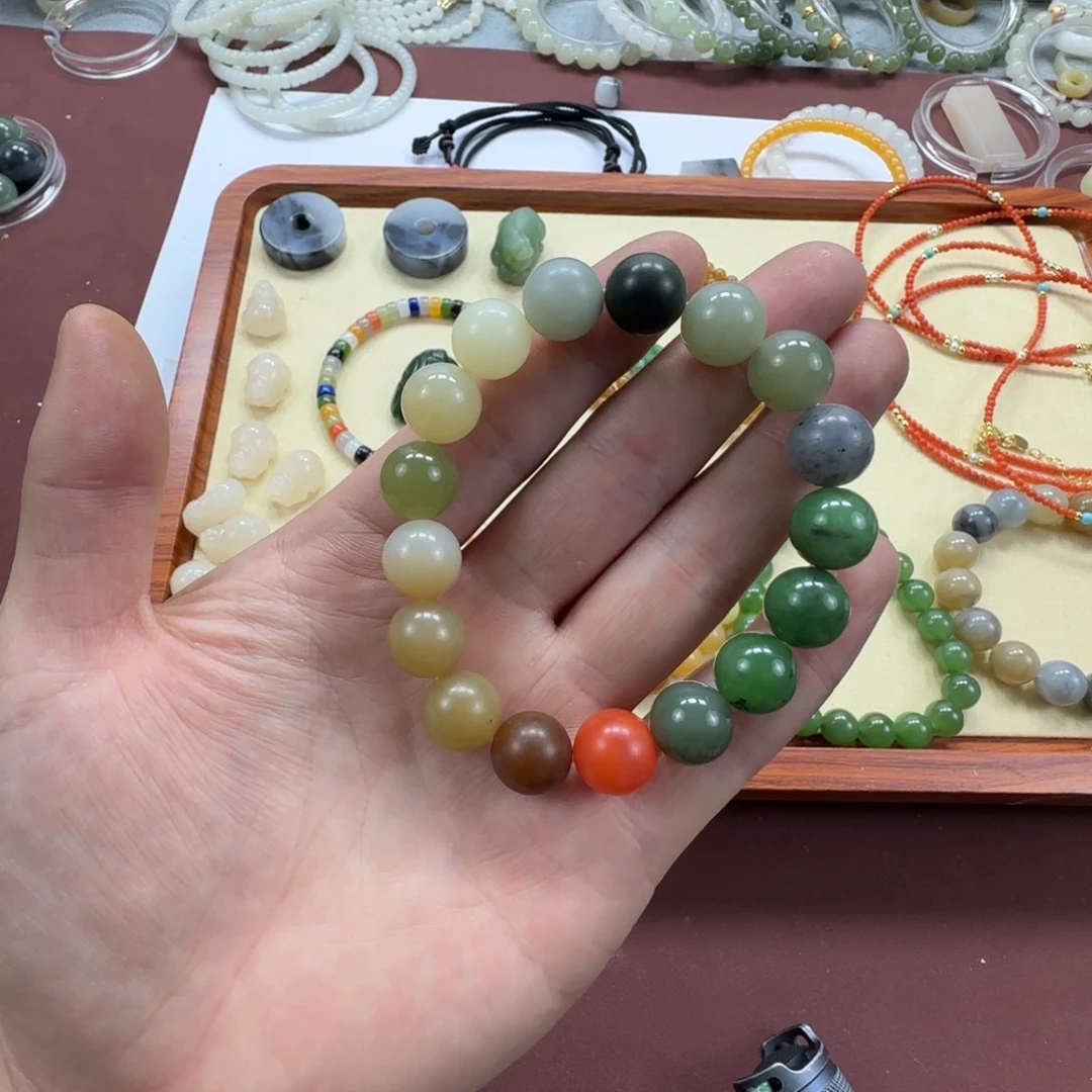 和田玉未镶嵌手链