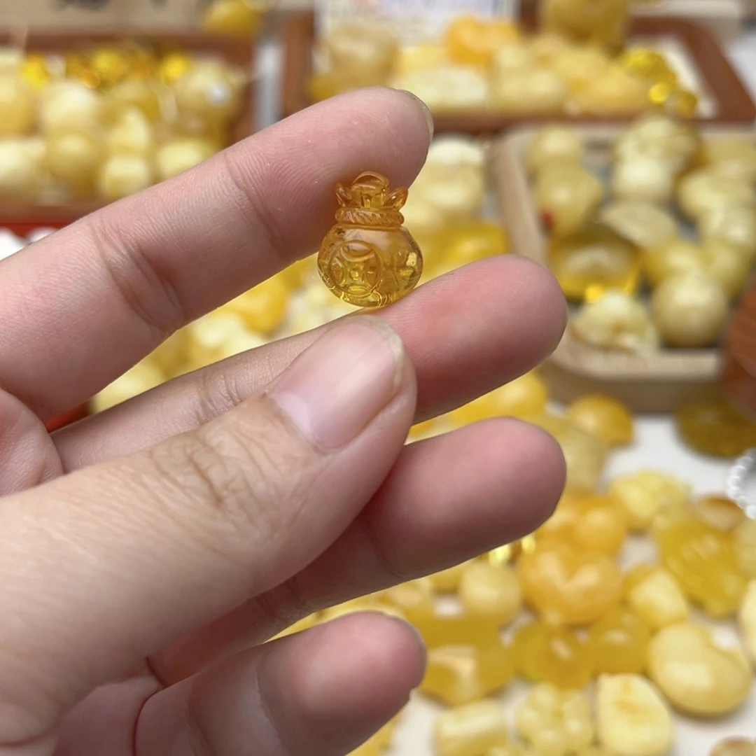 蜜蜡未镶嵌裸石天然