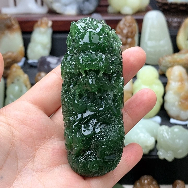 和田玉颈饰未镶嵌荣*