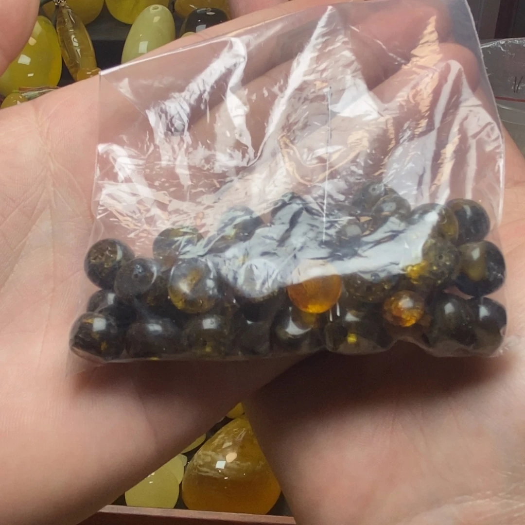 琥珀未镶嵌裸石蜜蜡