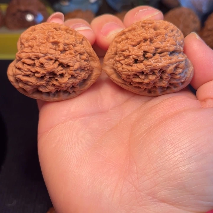 文玩核桃把件蚂蚁王