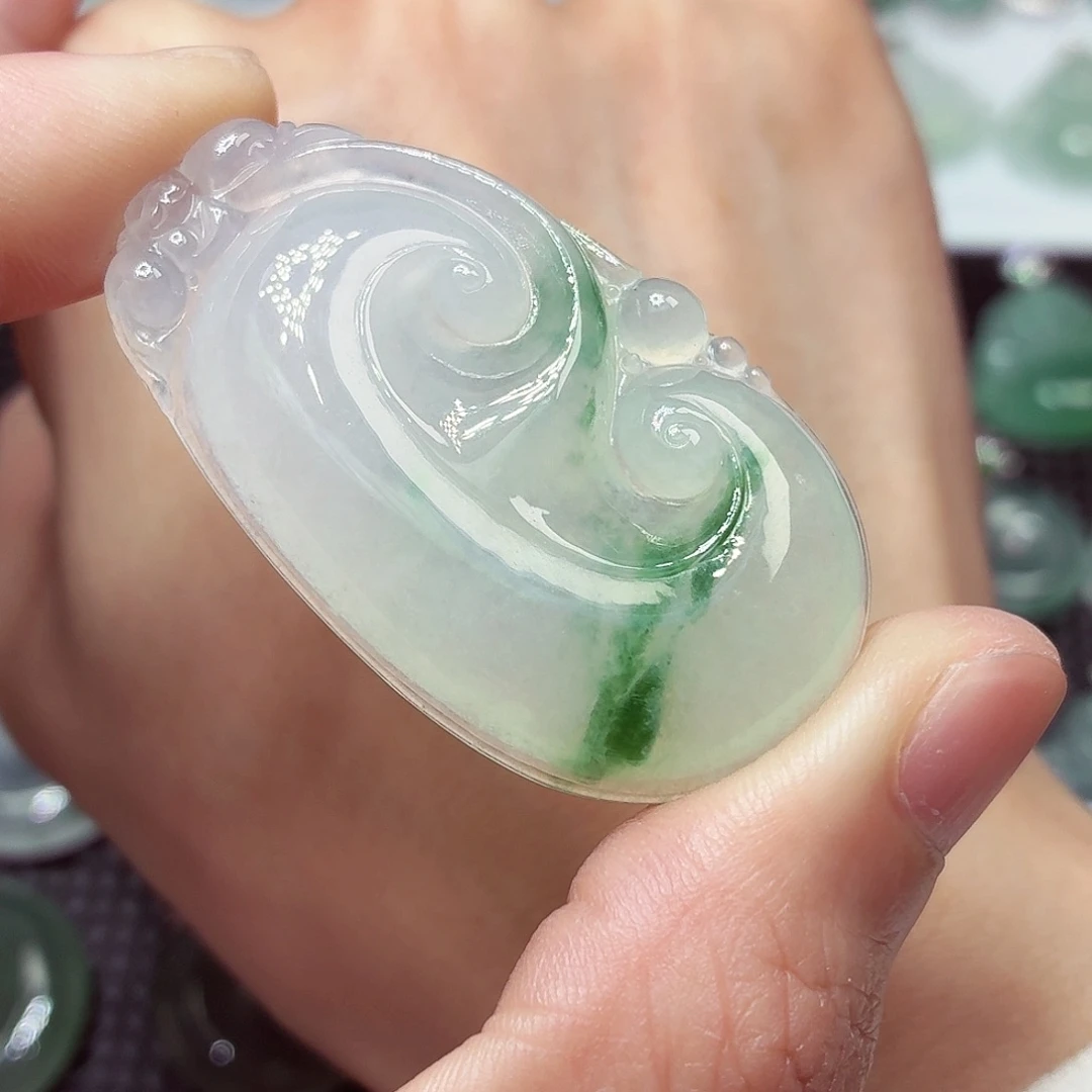 翡翠未镶嵌颈饰如意47mm-27.2mm-5.9mm