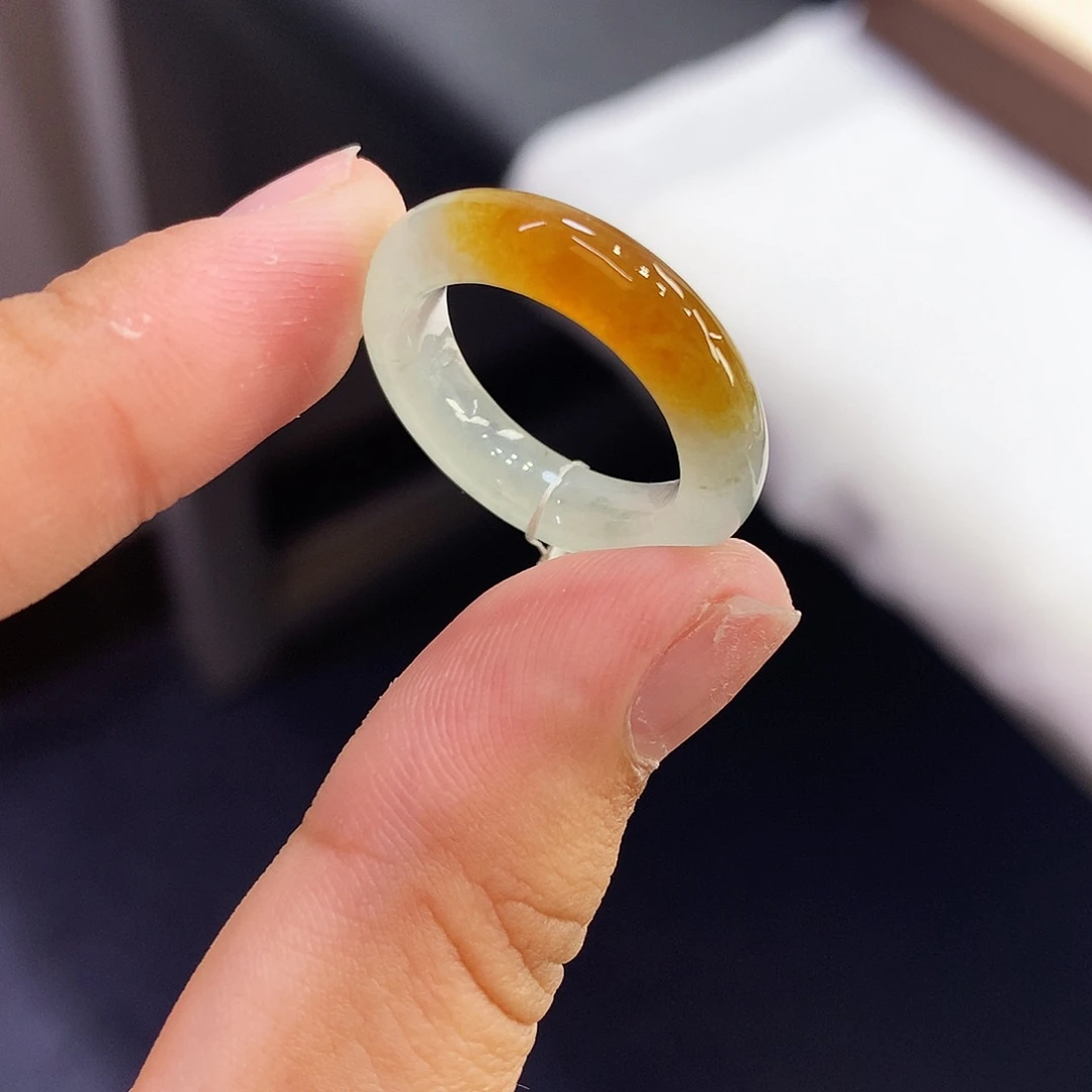 翡翠未镶嵌戒指12号