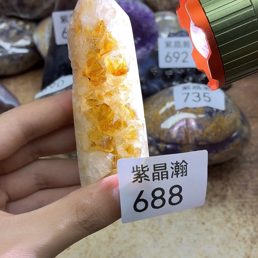 未镶嵌水晶大型摆件（非配饰）