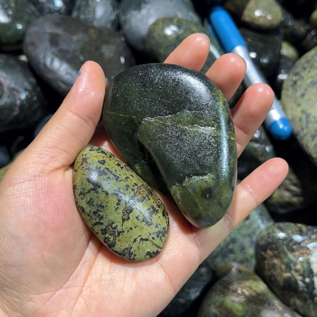 未镶嵌蛇纹石玉西藏藏玉药王石*‍****