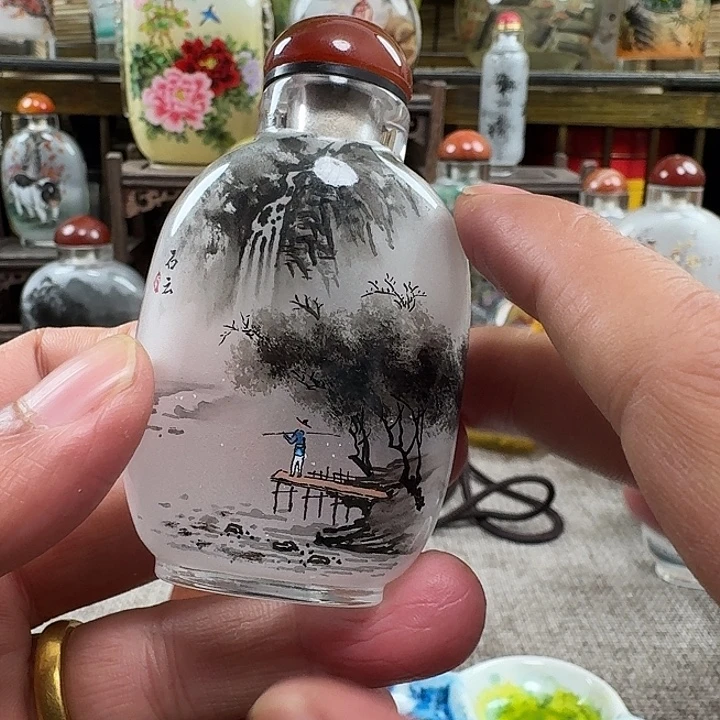 沉***酒鼻烟壶内画工艺品非遗礼品