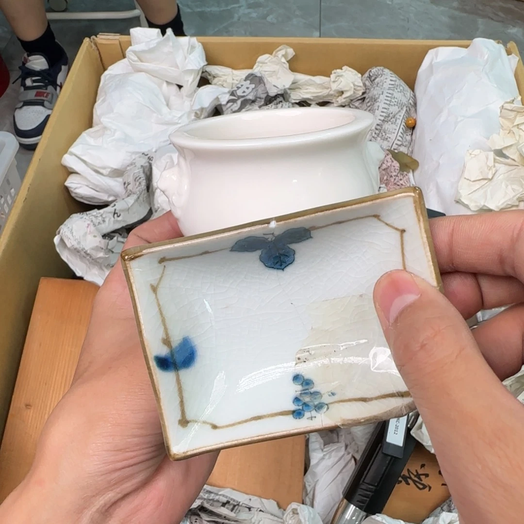 绿泥陶瓷孤品单件车里拍