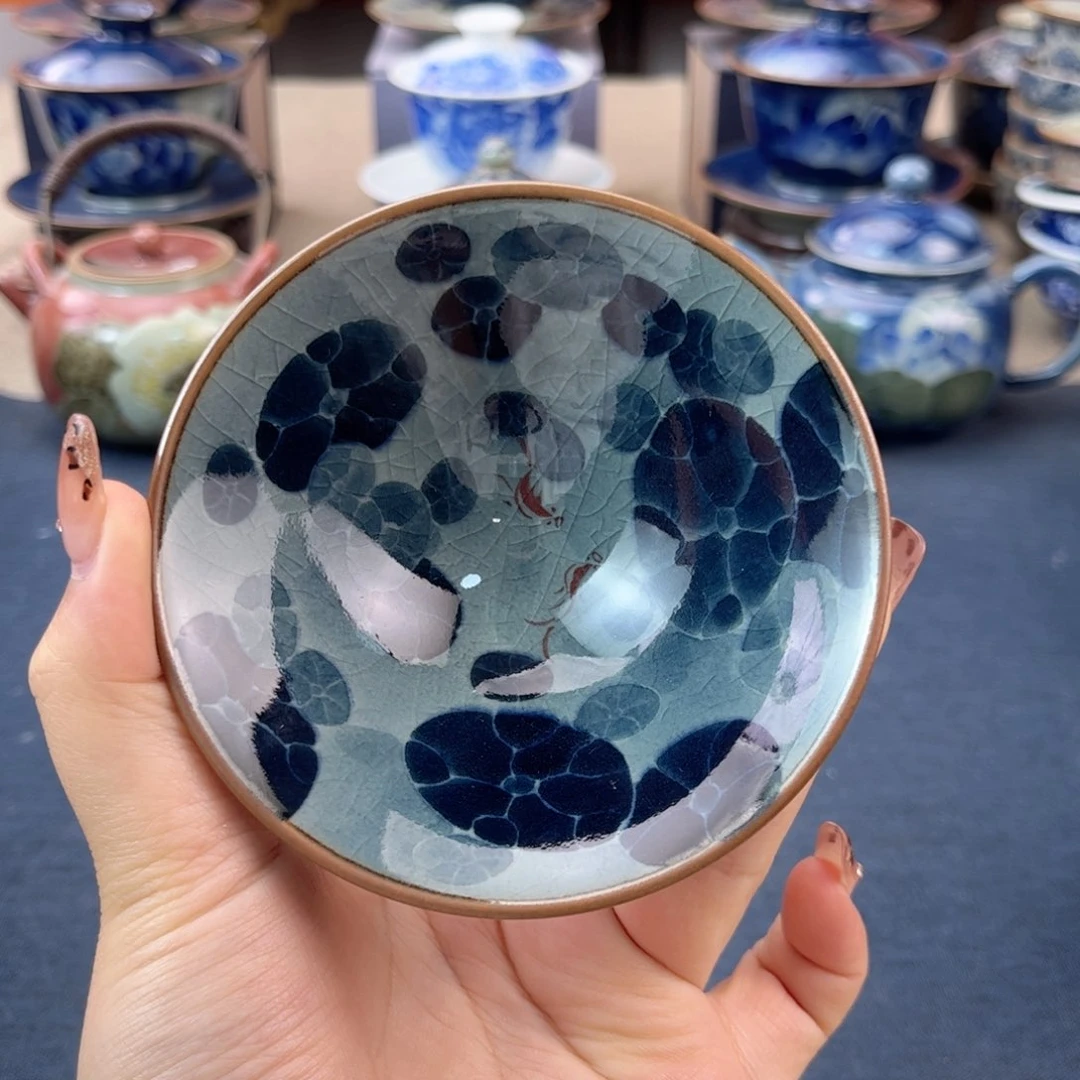 杯景德镇陶瓷杯子里