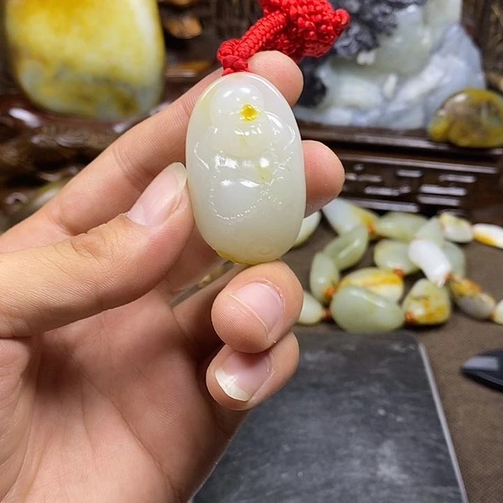 三***秋和田玉未镶嵌把件