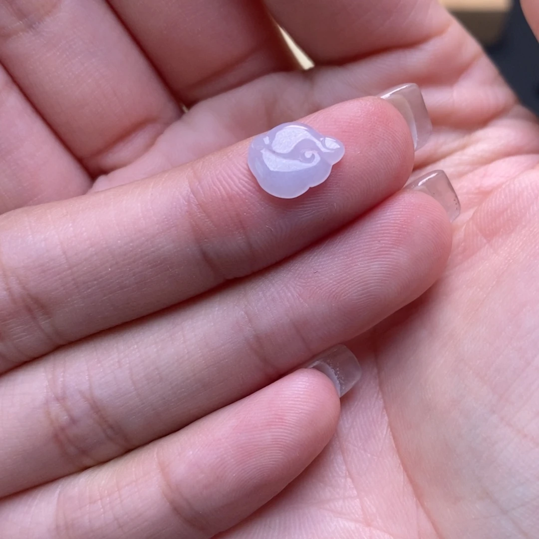 翡翠未镶嵌颈饰15656
