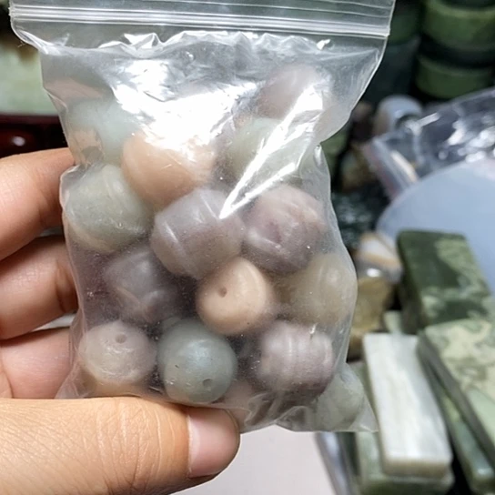 石英质玉未镶嵌珠宝半成品