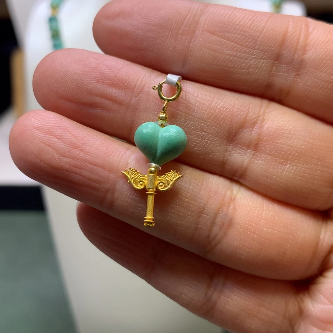 绿松石18K金镶嵌挂件