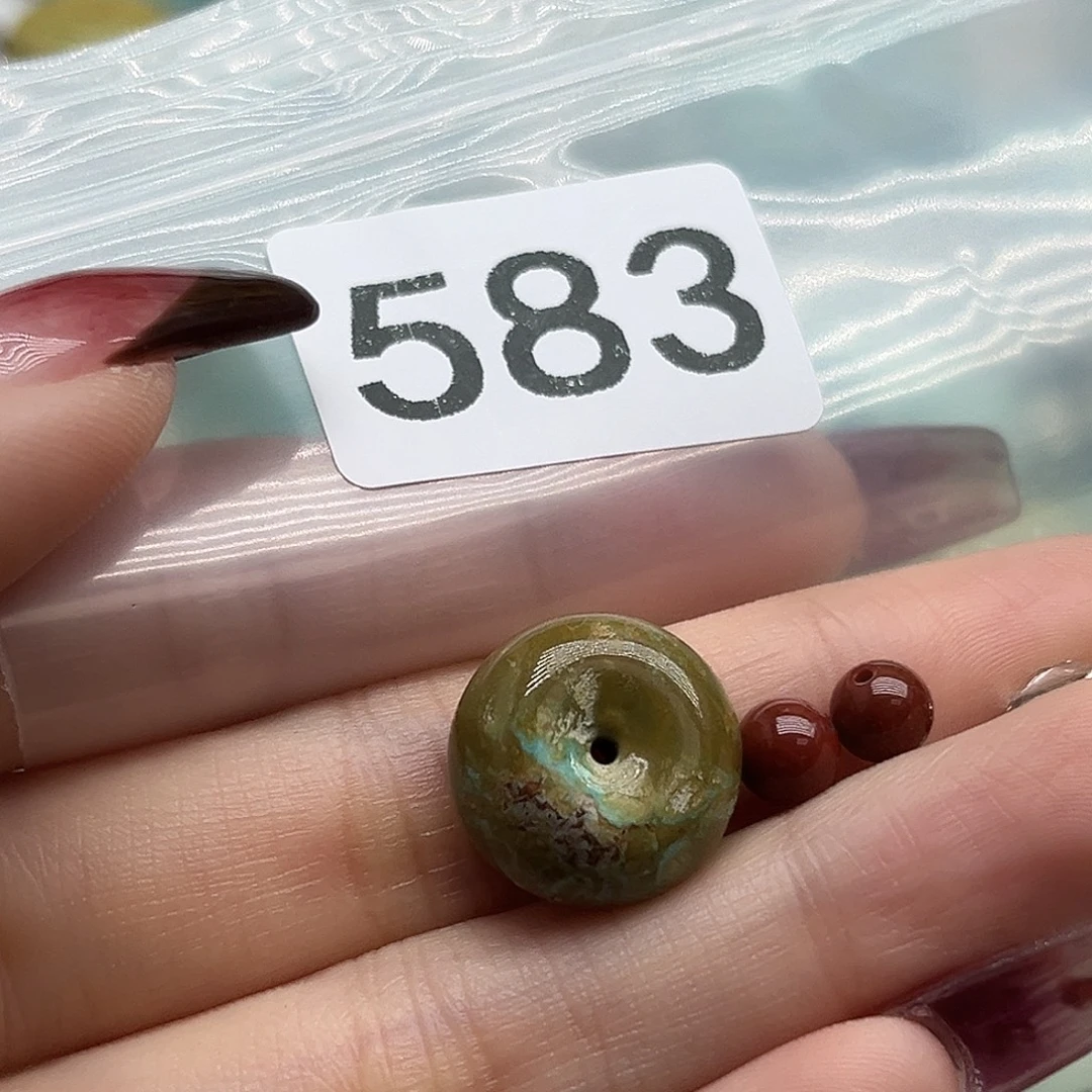 南红玛瑙未镶嵌珠宝奇石