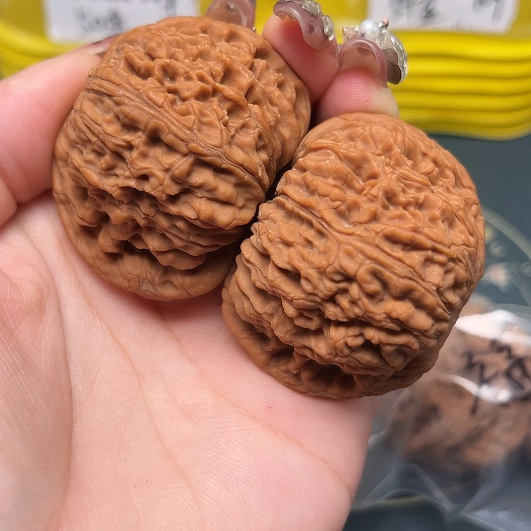 泪***哥把件文玩核桃47-26130-02