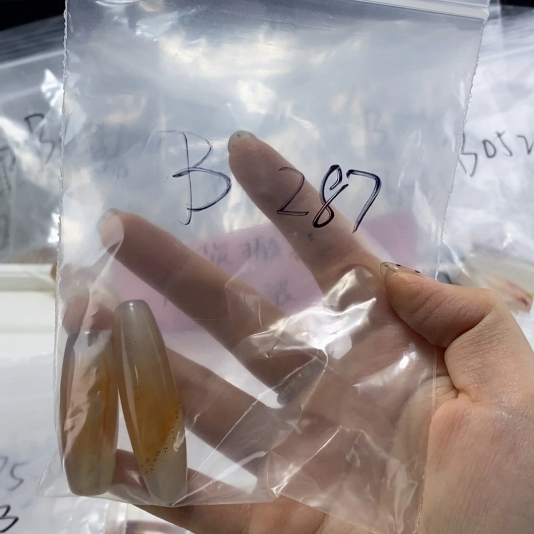 磊***合金玛瑙/玉髓珠宝半成品