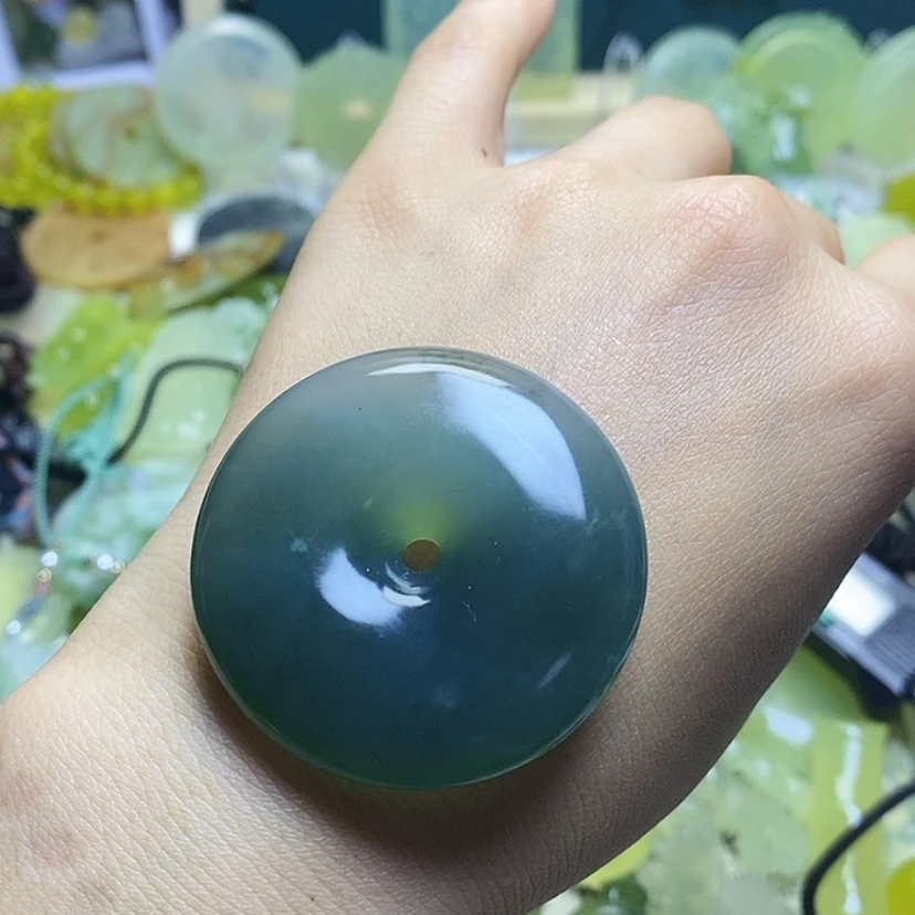 【闪购商品】蛇纹石玉颈饰未镶嵌线**?