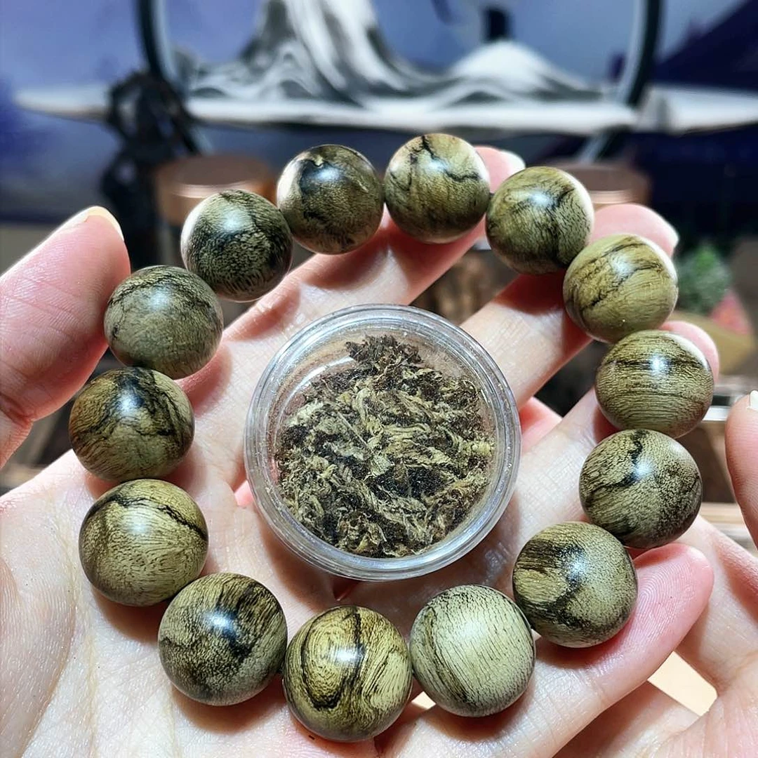 【闪购商品】沉香沉香碎屑用****8越南芽庄风化留疤白奇楠天然老料