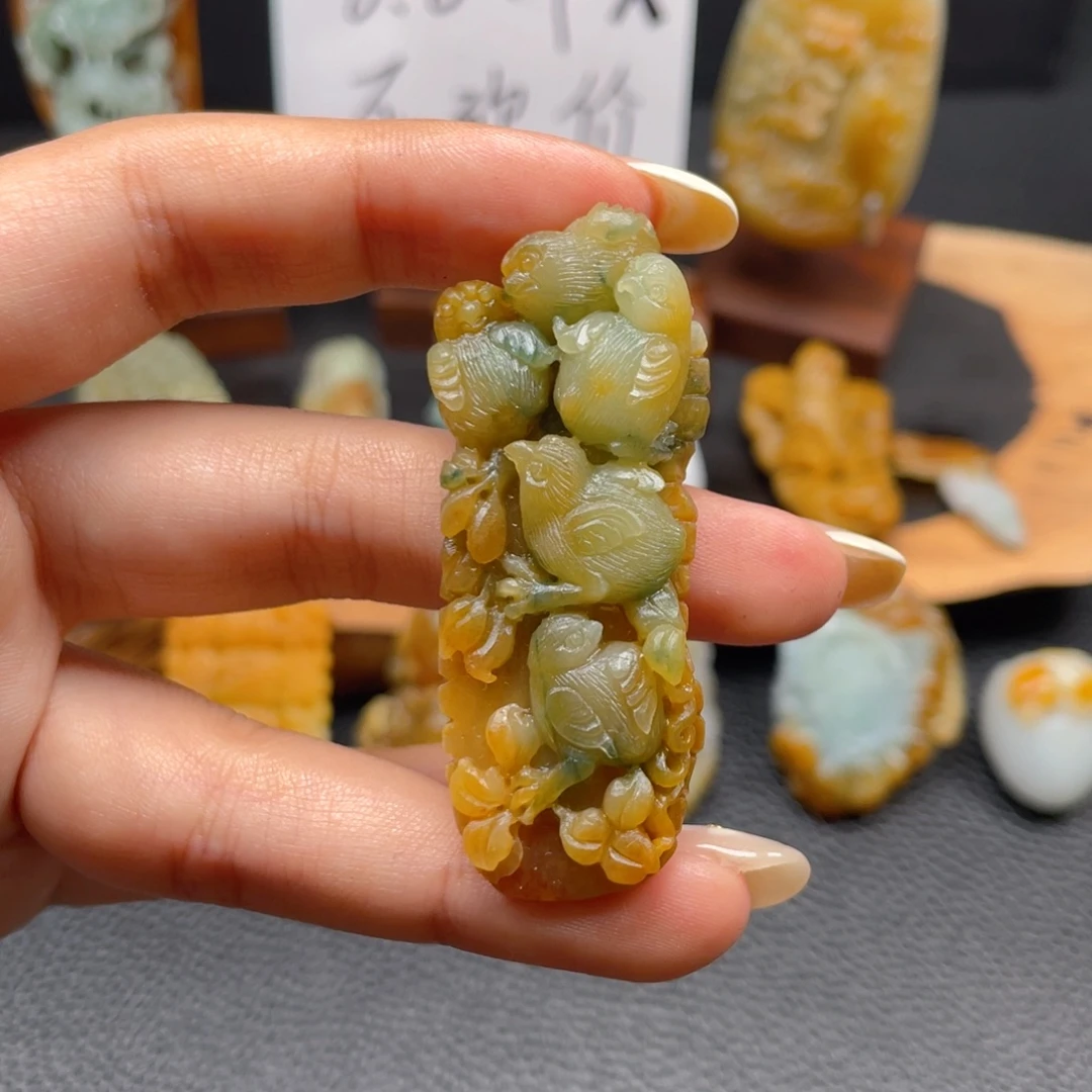 定制翡翠未镶嵌翡翠