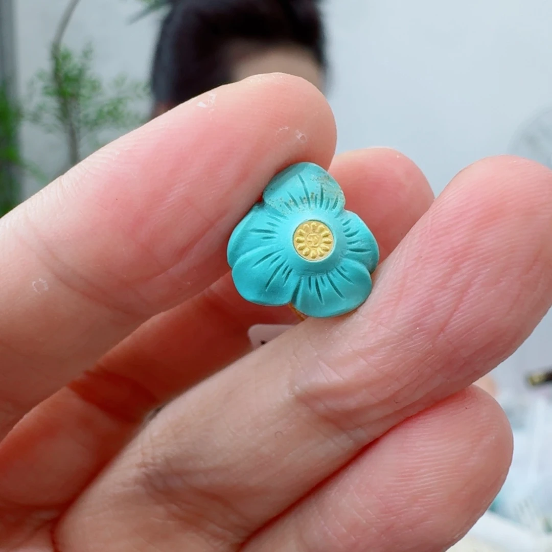 未镶嵌绿松石珠宝奇石