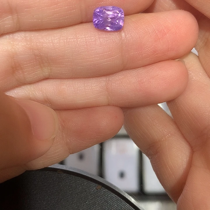 蓝宝石裸石2.5ct无烧紫蓝宝