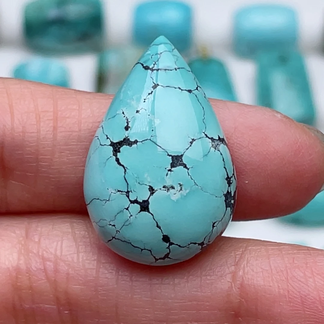 未镶嵌绿松石珠宝奇石