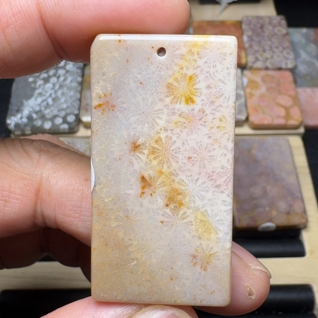 硅化玉未镶嵌纯天然色有机玉石保真色