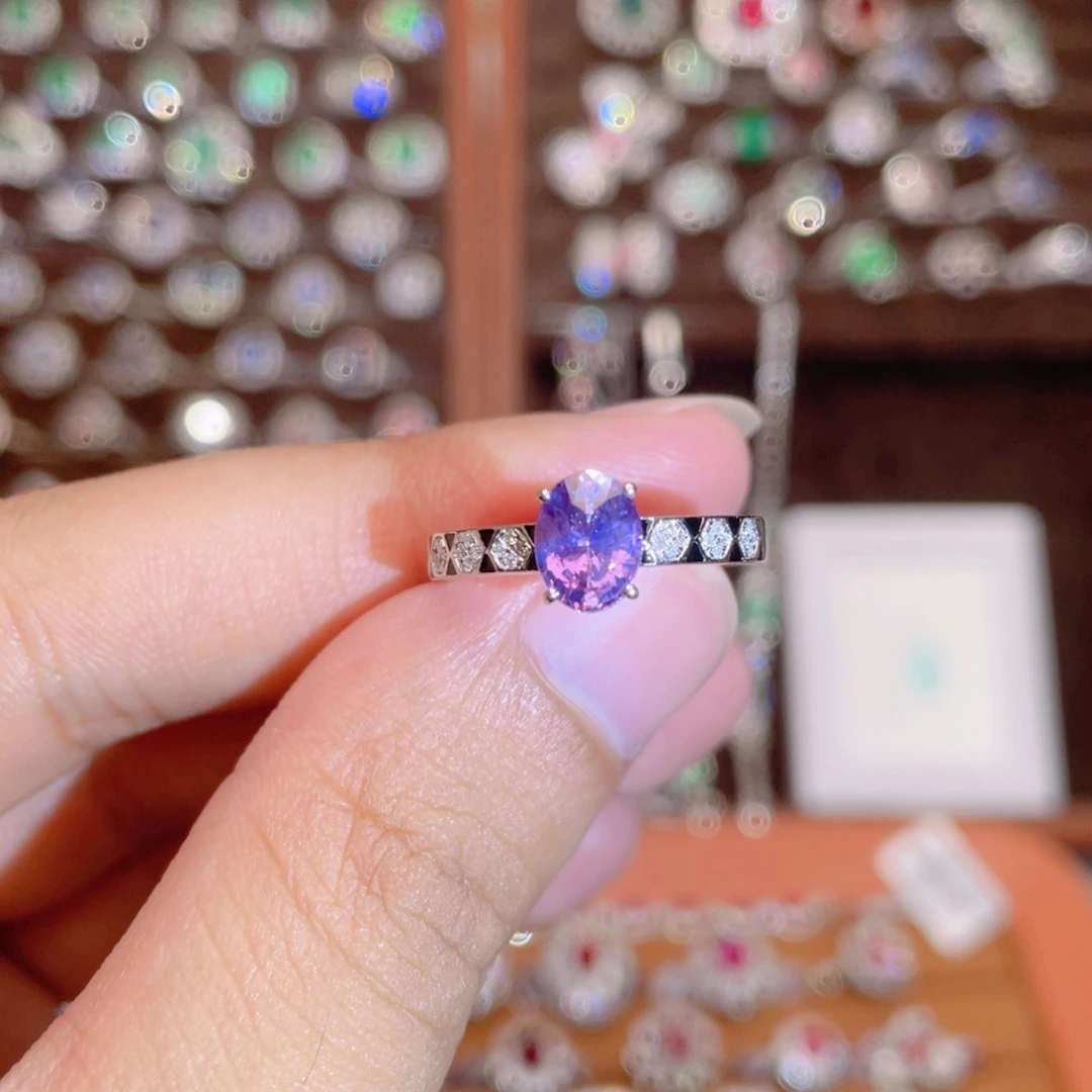 18K金镶嵌戒指彩色蓝宝石1.32ct 无烧