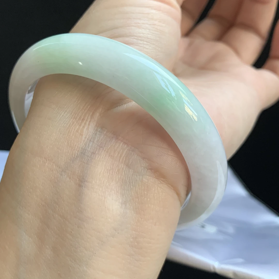 60圈飘绿翡翠手镯6028小细纹60.1-12-8.4不明显平安镯女士玉镯女