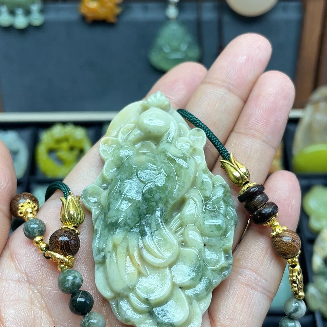 未镶嵌蛇纹石玉项链