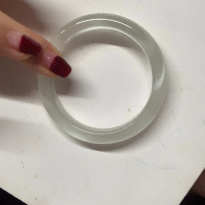 石英质玉未镶嵌手镯冰底白月光