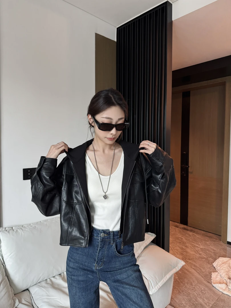 XIANJIE【机车女神】2025早秋新款时尚气质休闲百搭皮衣外套8836