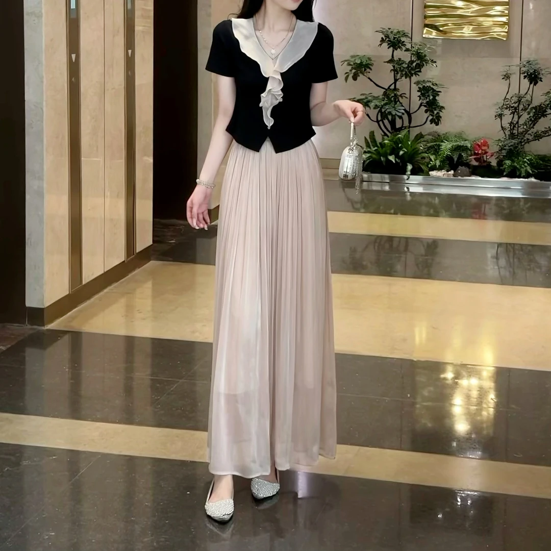 蔡小姐【上衣+裤子】荷叶边V领短袖T恤女夏款设计感遮肉显瘦上衣