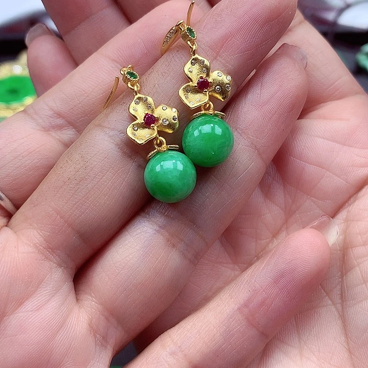 翡翠颈饰银S925镶嵌翡翠