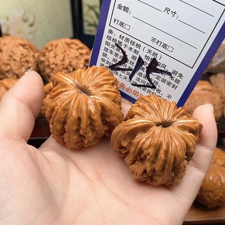 顺***我桃核吊坠四座楼狮子头45