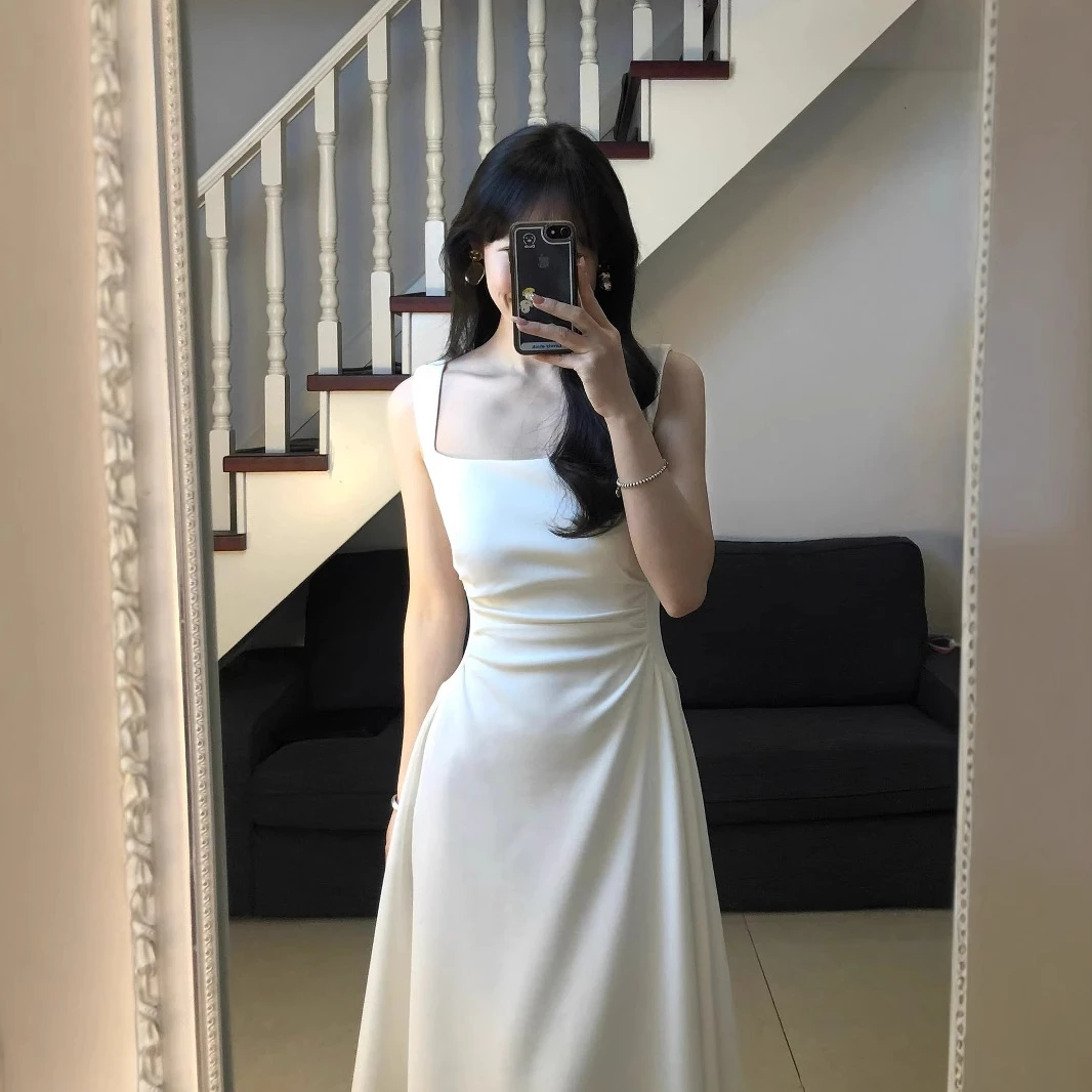 法式白色收腰显瘦吊带连衣裙子女夏季质感感小个子气质仙女裙insi