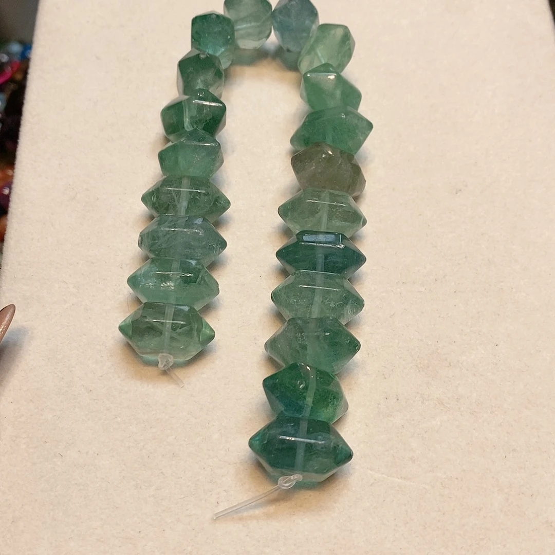 玛瑙/玉髓散珠天然莹石水晶双尖