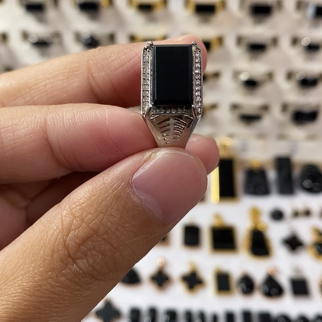 翡翠未镶嵌手链墨翠