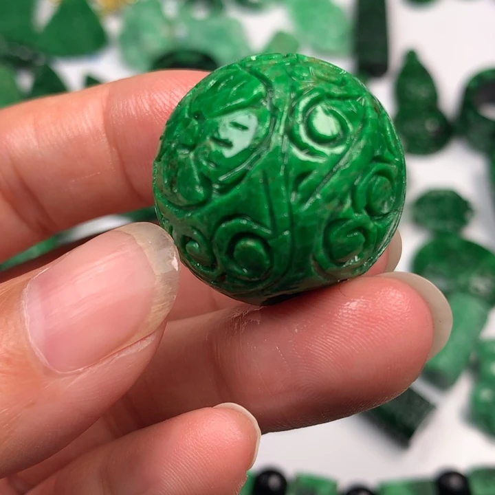 定制翡翠未镶嵌翡翠