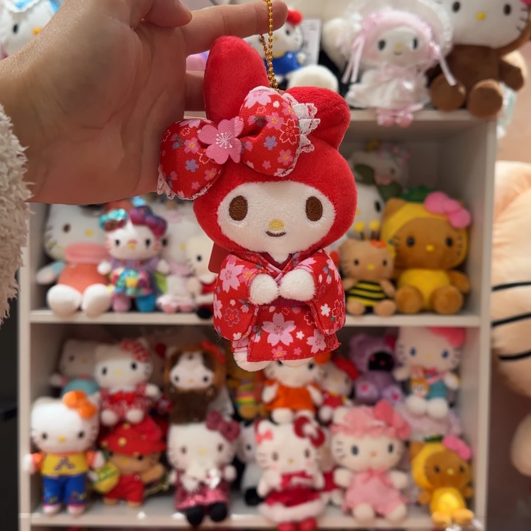毛绒红色和服美乐蒂挂件