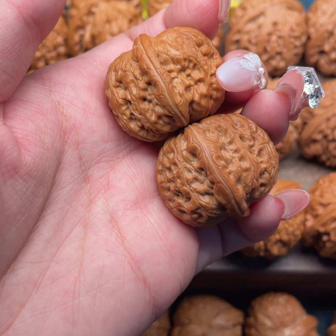 文玩核桃把件全品精配红皮平谷元宝34