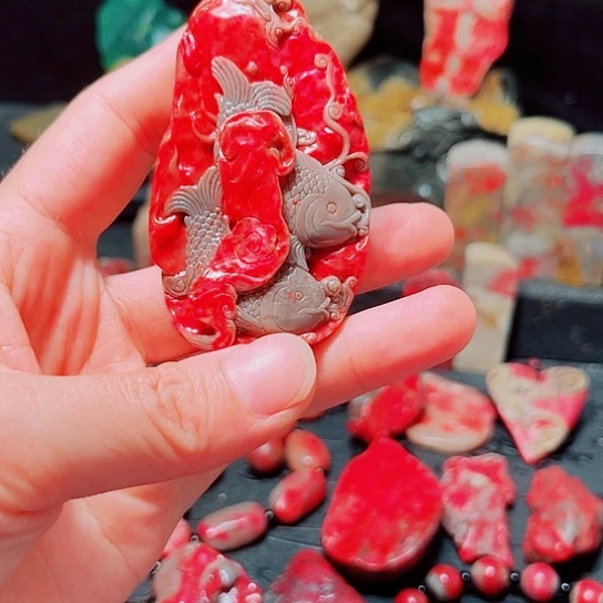 昌化石昌化鸡血石